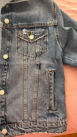 Chaqueta vaquera NUEVA Stradivarius