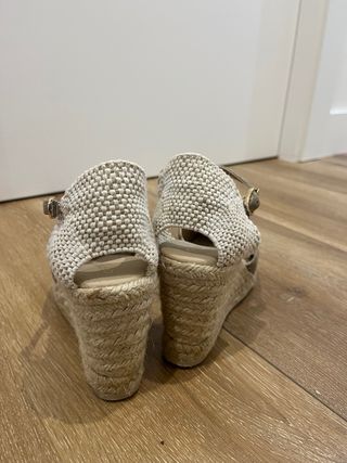 Alpargatas plataforma beige/gris