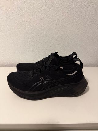 Zapatillas Asics Gel-Nimbus 26 Negras