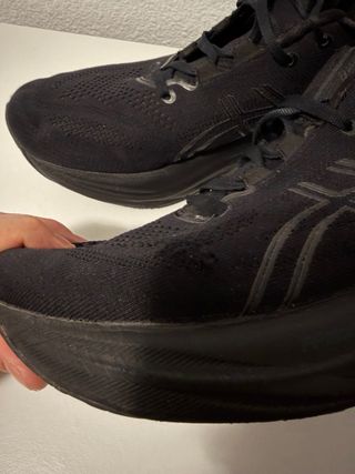 Zapatillas Asics Gel-Nimbus 26 Negras