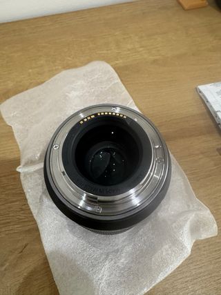 Objetivo Canon RF 16mm 2.8 y accesorios