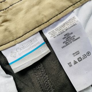 COLUMBIA Bermuda Verde Oliva