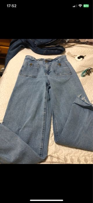 Vaqueros Stradivarius D77