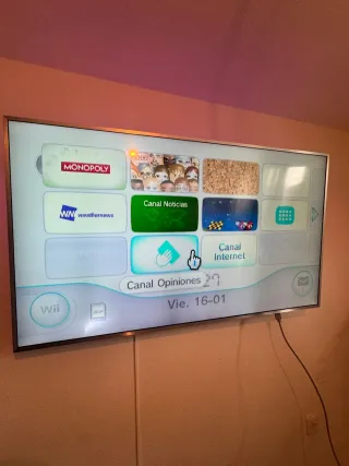 Nintendo Wii con 1 controller, 2 giochi e altri componenti