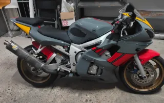 Yamaha R6 YZF 600 - Moto Deportiva