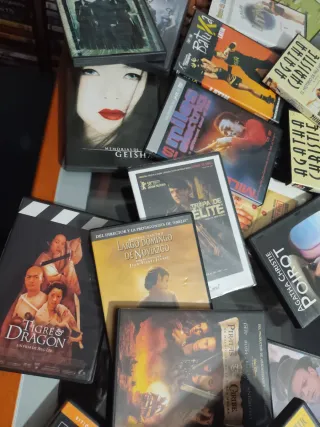 Lote DVDs Maigret, Wallander, Poirot, Holmes..