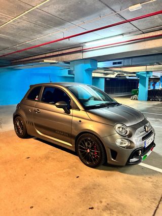 Abarth 695 2022