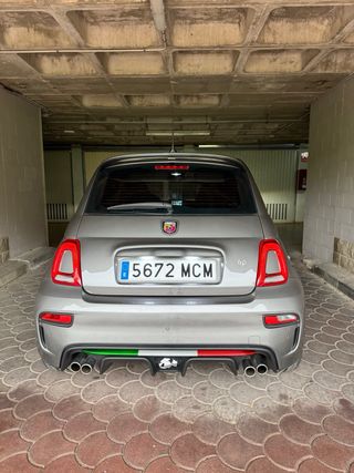 Abarth 695 2022