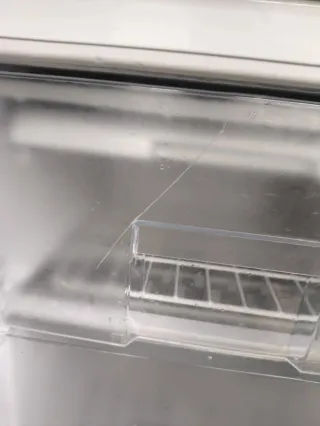 Congelador vertical Saivod bajo encimera