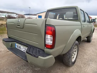 Nissan NP300 Navara 2004