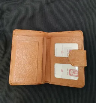 Cartera de piel Nina Lorenti Marrón