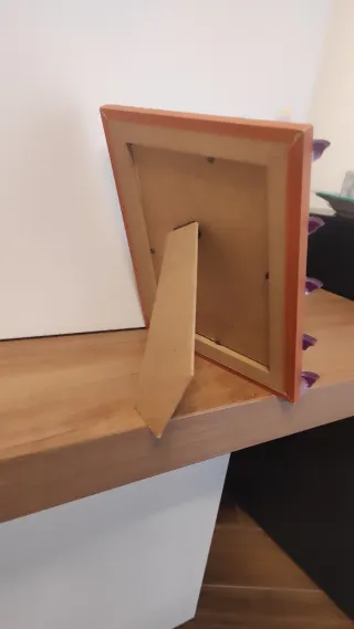 Cornice portafoto con farfalle decorative