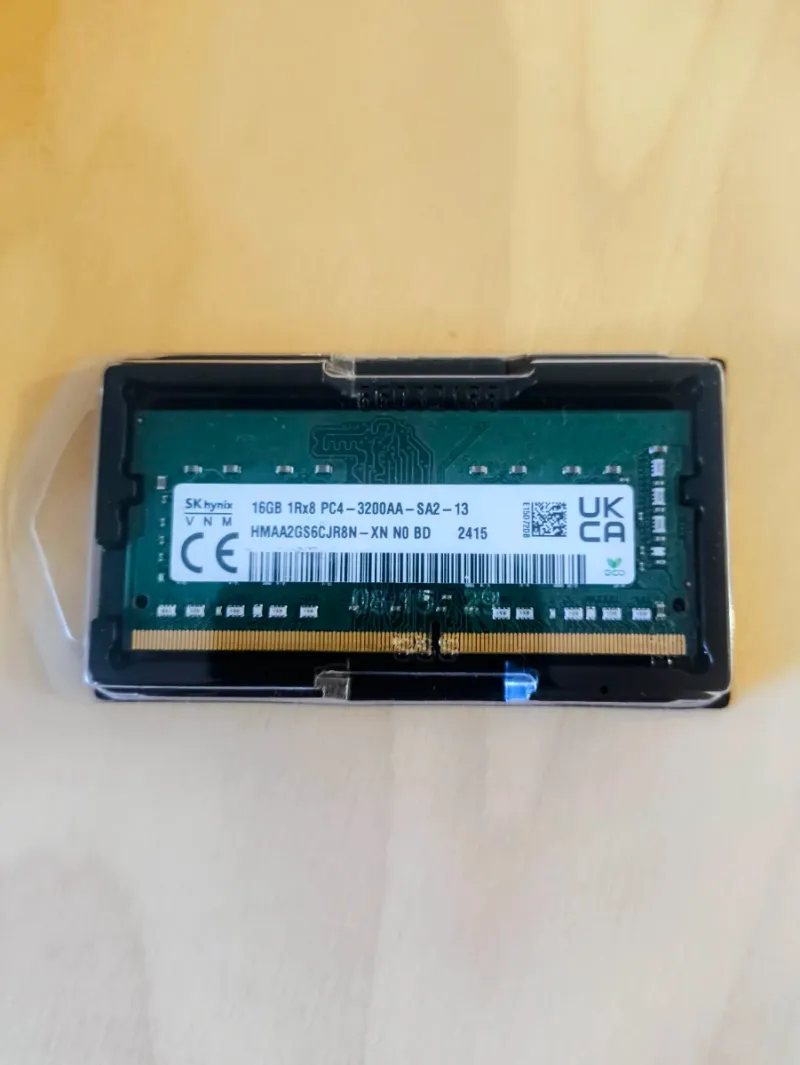 16GB DDR4 SK hynix 3200 HMAA2GS6CJR8N-XN SO-DIMM