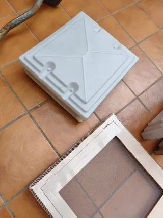 2 Claraboya para caravana  1-   40x40  1-   35x31