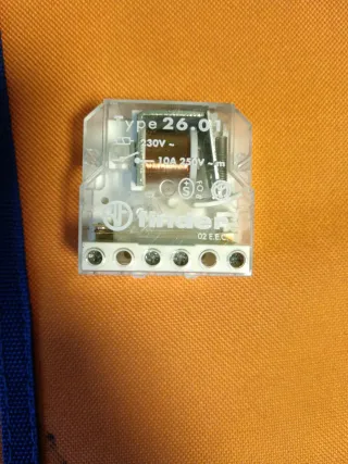 Relè Finder Type 26.01 230V