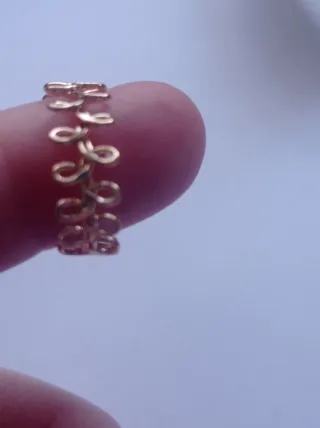 Anillo ajustable dorado diseño hojas