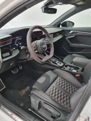 Audi RS3 13.000km. Garantía Audi.