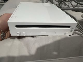 Consola Wii + 3 comandi + Mario Party 9