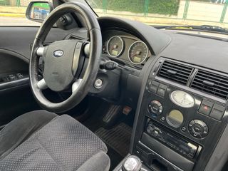 Ford Mondeo 2002