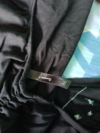 Top Stradivarius negro y multicolor