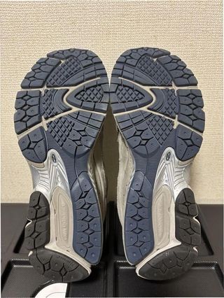 New Balance 2002R Talla 39.5 Gris/Azul