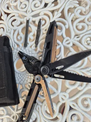 Leatherman MUT pinza multifunzione