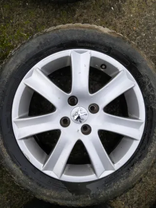 Llantas Peugeot207  2007 (4 unidades)