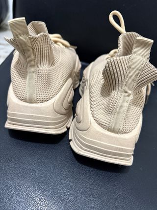 Deportivas beige talla 37