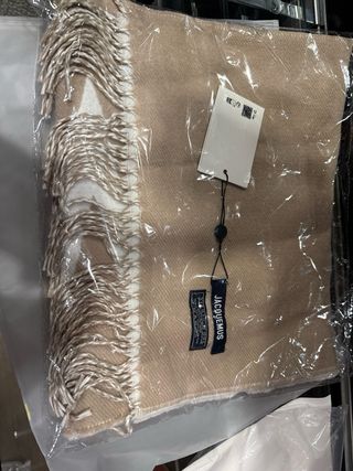 Bufanda Jacquemus Beige y Blanca