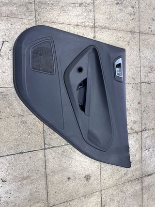 Guarnecido Puerta Trasera Derecha Ford Fiesta 2014