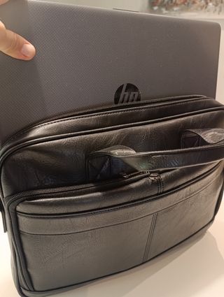 Maletín de piel negro sin estrenar