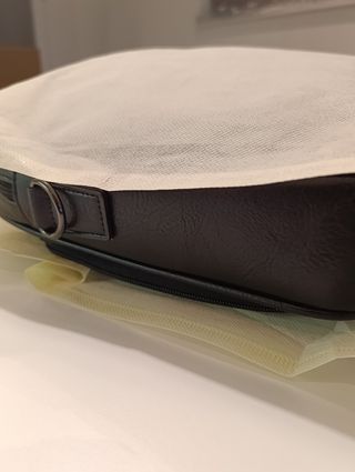 Maletín de piel negro sin estrenar