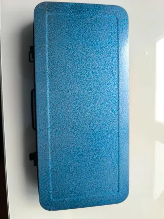 Remachadora manual profesional con remaches