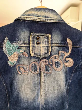 Cazadora vaquera cropped vintage Y2K