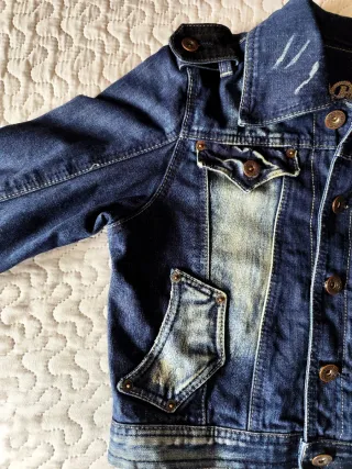 Cazadora vaquera cropped vintage Y2K