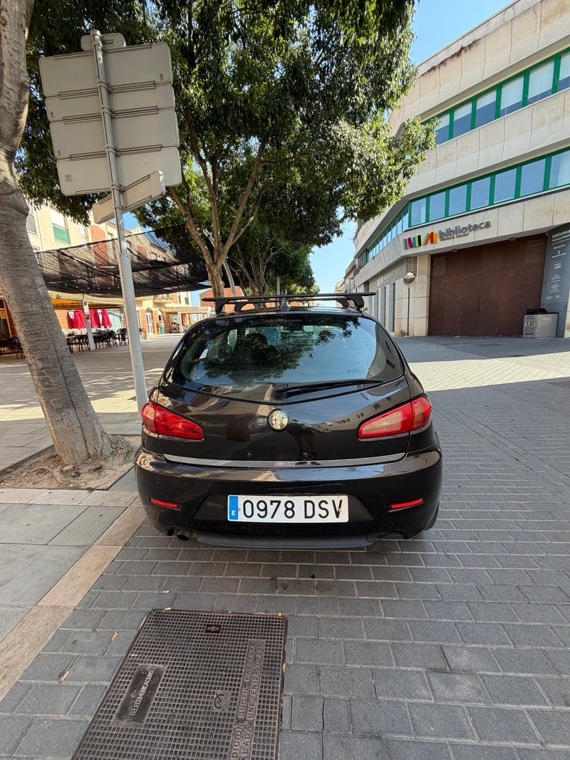 Alfa Romeo 147 2005 - foto 1