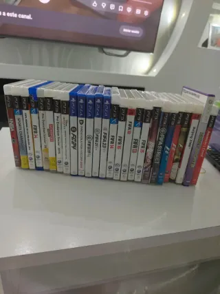 Lote 26 Giochi PS3 e PS4