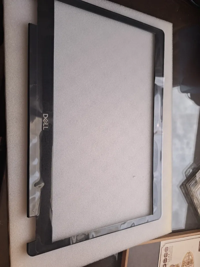 Marco bisel Dell Latitude 5490 OVRWJM