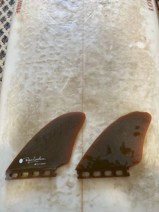 Tabla de surf Will's Fish 5'9 con quillas.