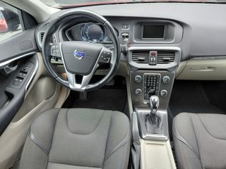 Volvo V40 2014