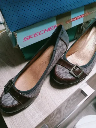 Zapatos Skechers Marrones y Grises