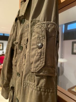 Chaqueta militar Levi's verde oliva