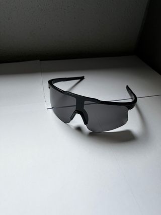 Gafas deportivas de sol nuevas