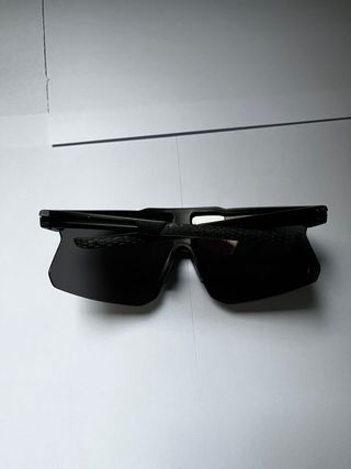 Gafas deportivas de sol nuevas