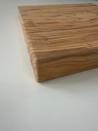 Tagliere in Ulivo 31x30x4,5cm