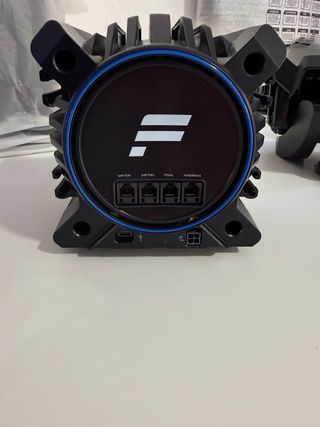 Fanatec Gran Turismo DD Pro Volante y Pedales