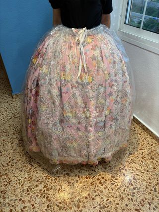 Falda fallera chubasquero transparente