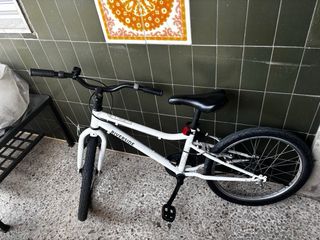 Bicicleta RIVERSIDE blanca