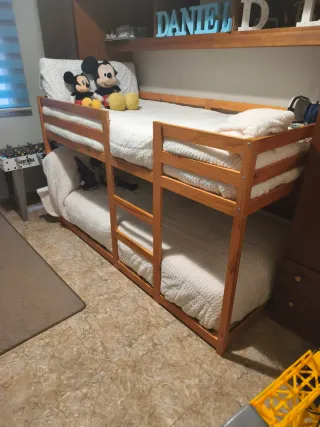 Litera de madera. Medidas 90x190. Altura 120