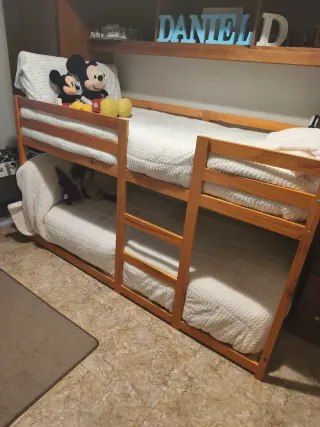 Litera de madera. Medidas 90x190. Altura 120